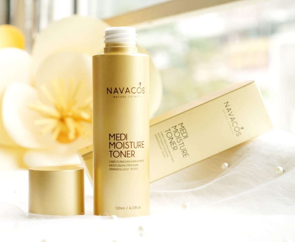 nước hoa hồng navacos